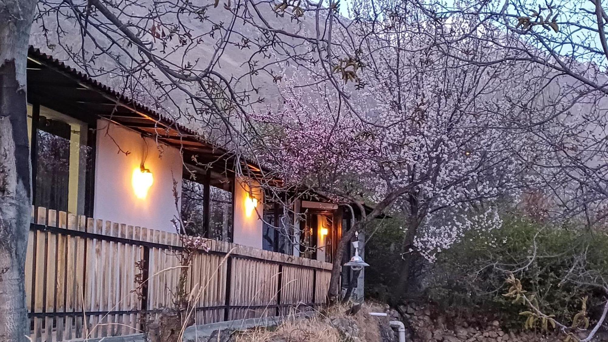 Grapes Garden Resort Hunza Karimabad  Экстерьер фото